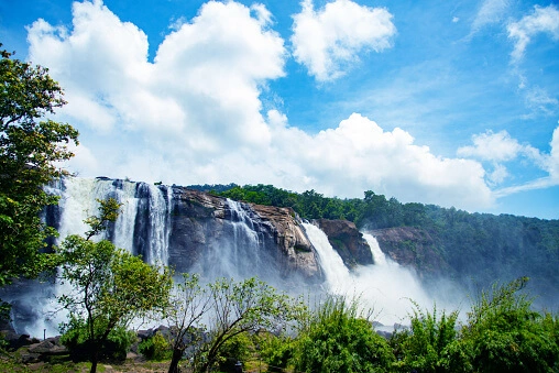  8 Nights 9 Days Kerala Nature & Backwaters Tour with Athirapally Falls